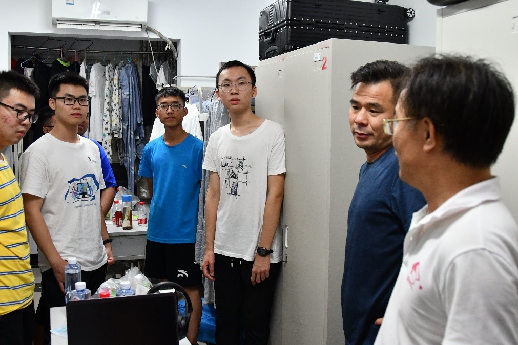 4a3af05f843a412a833a45ddb20a1d9e.jpg 4a3af05f843a412a833a45ddb20a1d9e.jpg